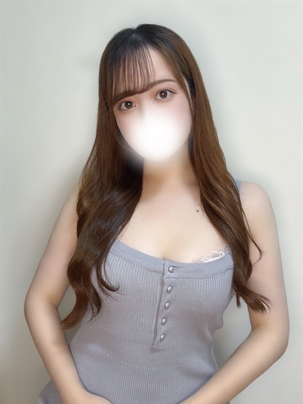 真白 れな