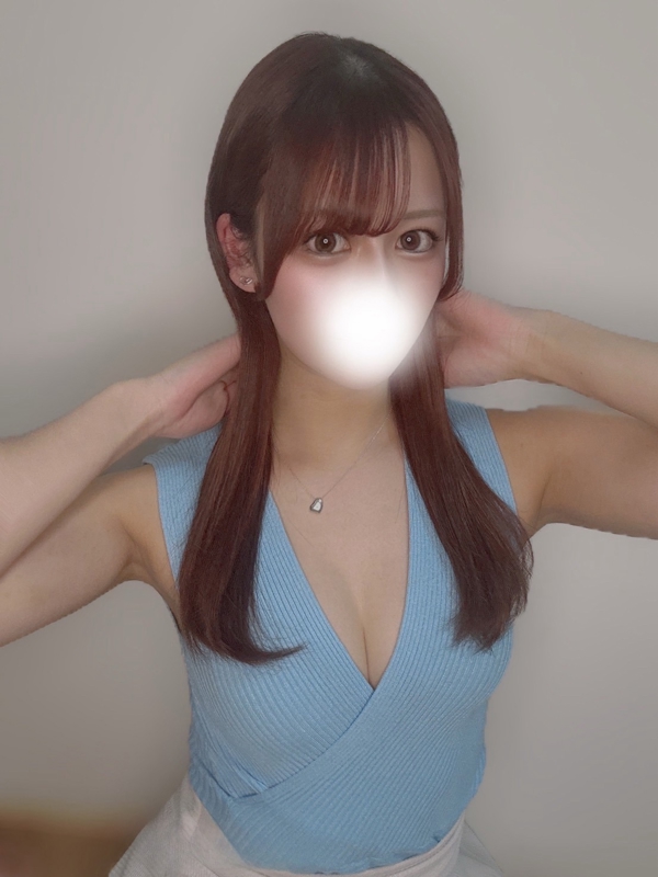 橘 るな