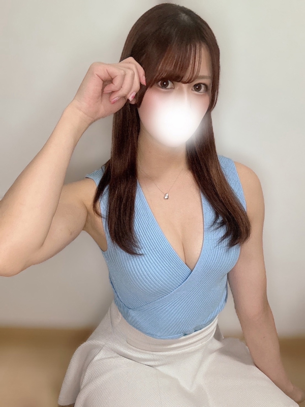 橘 るな